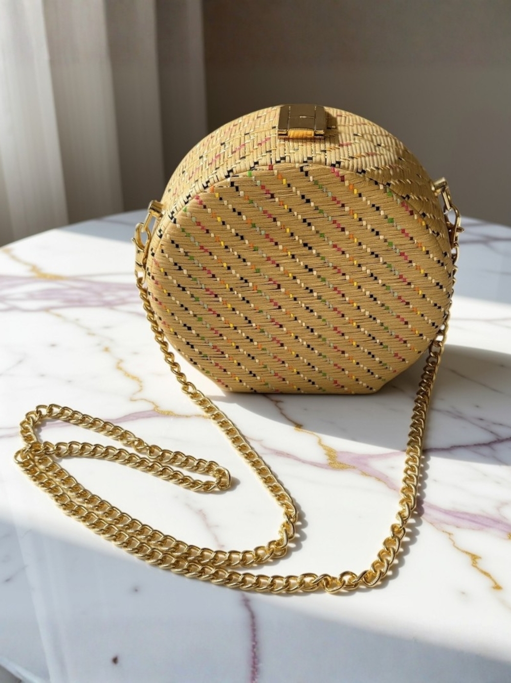 Round Straw Crossbody Bag with Gold Chain Strap - Natural